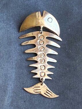 Shimmering, sterling & signed -  articulated fish brooch!